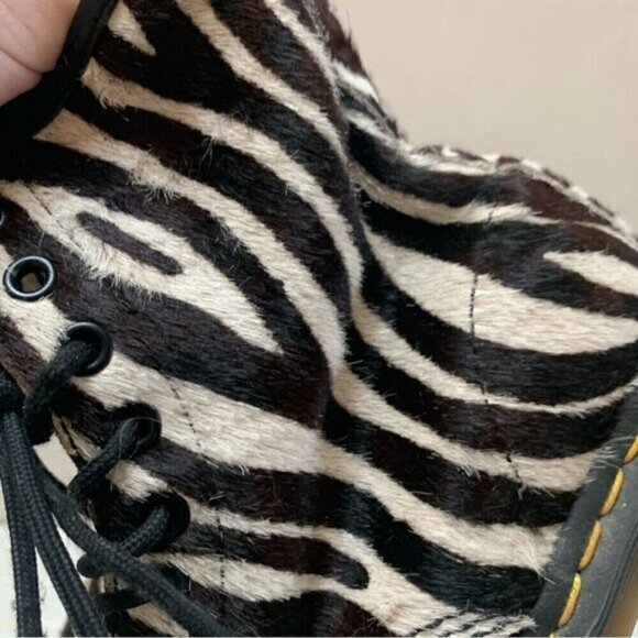 Dr. Martens Zebra Print Pony Hair Leather Boots #3 Rare 6 - Picture 10 of 11